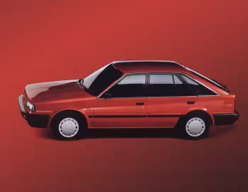Nissan Bluebird Hatchback (T72) '1987–90