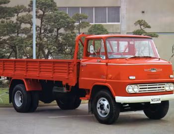 Nissan C80 '1966–76