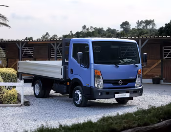 Nissan Cabstar '2006–14