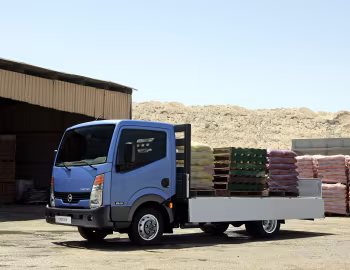 Nissan Cabstar '2006–14