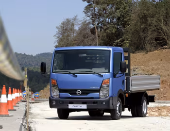 Nissan Cabstar '2006–14