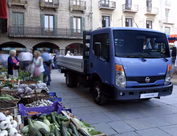 Nissan Cabstar '2006–14