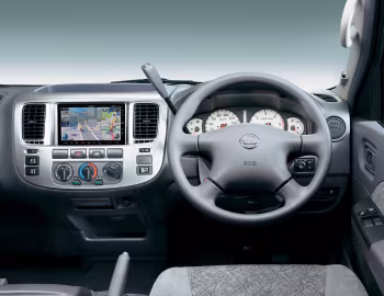 Front panel Nissan Caravan (E25) '2005–12