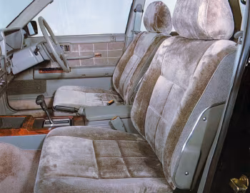 Interior Nissan 300C Saloon (Y30) '1984–87