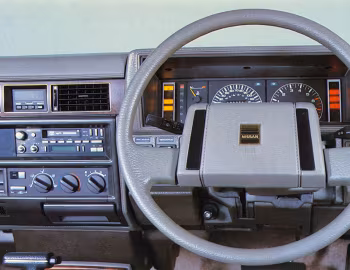 Front panel Nissan 300C Saloon (Y30) '1984–87