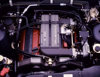 发动机舱 Nissan Cedric Cima Type II Limited [Japan] (E-FPAY31) '01.1988–08.1989