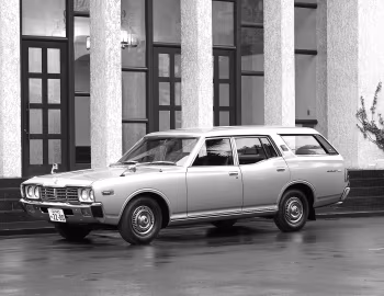 Nissan Cedric VAN 220D Deluxe [Japan] (VR330) '02.1978–06.1979