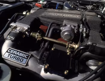 发动机舱 Nissan Gloria Cima Type II-S [Japan] (E-FPY31) '01.1988–08.1989