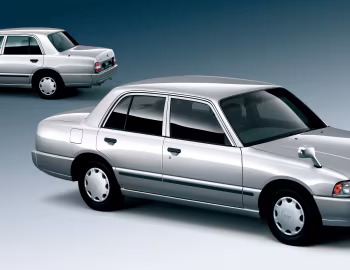 Nissan Crew (HK30) '07.1993–06.2009