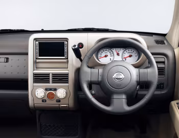 Panneau avant Nissan Cube (Z11) '01.2007–11.2008