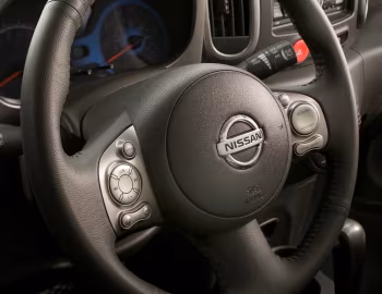 Интерьер 2009–14 Nissan Cube [North America] (Z12) '2009–14