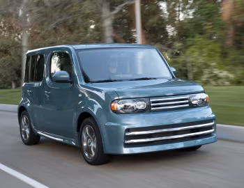 2009–11 Nissan Cube "Krom" [North America] (Z12) '2009–11