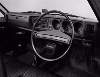 Front panel Datsun Pickup [Japan] (620) '02.1972–10.1979