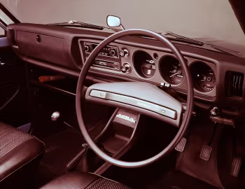 Front panel Datsun Pickup [Japan] (620) '02.1972–10.1979