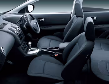Інтер'єр Nissan Dualis (J10) '08.2010–03.2014