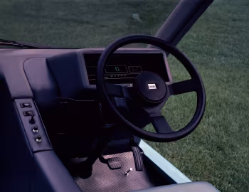 Передня панель Nissan EV Resort '10.1985