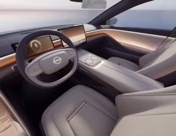 Интерьер Nissan Evo Concept '04.2024