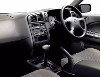 中控台 Nissan Expert VX-G [Japan] (W11) '08.2002–10.2005