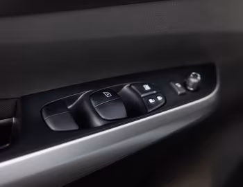 Интерьер Nissan Frontier Attack 4×4 Double Cab [Latam] '2022–н.в.