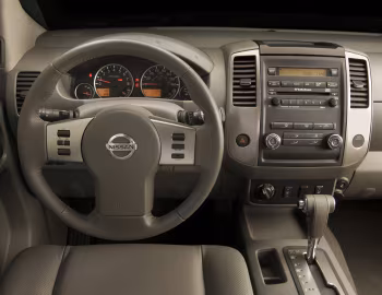 Front Panel 2009–11 Nissan Frontier Crew Cab [North America] (D40) '2008–11
