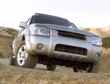 2002–05 Nissan Frontier Crew Cab (D22) '2001–05