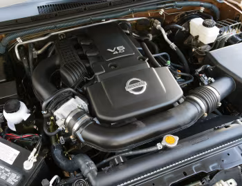 Under The Hood 2005–08 Nissan Frontier King Cab [North America] (D40) '2004–08
