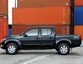 Nissan Frontier "Platinum" [Brazil] (D40) '2014