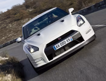 Nissan GT-R Black Edition [Worldwide] (R35) '2010–13