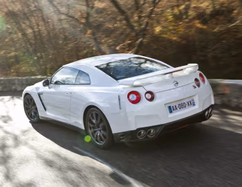 Nissan GT-R Black Edition [Worldwide] (R35) '2010–13