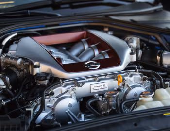 Under The Hood 2021–23 Nissan GT-R Premium [North America] (R35) '2020–22