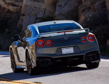 2024–25 Nissan GT-R T-Spec [North America] (R35) '2023–25