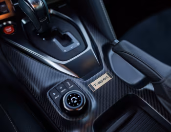 Intérieur 2024–25 Nissan GT-R T-Spec [North America] (R35) '2023–25