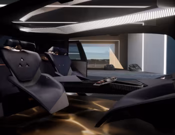 Интерьер Nissan Hyper Tourer '10.2023