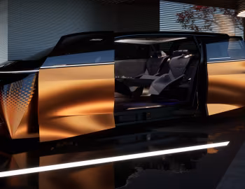 Nissan Hyper Tourer '10.2023
