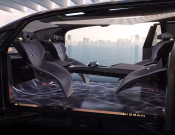 Интерьер Nissan Hyper Tourer '10.2023