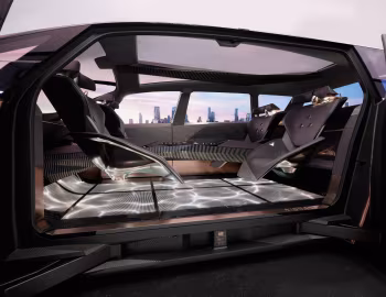Интерьер Nissan Hyper Tourer '10.2023