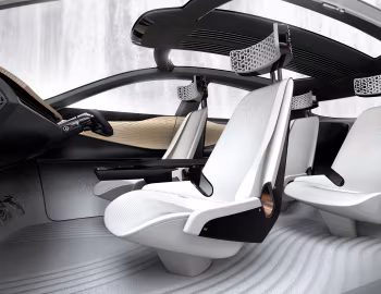 Інтер'єр Nissan IMx '10.2017