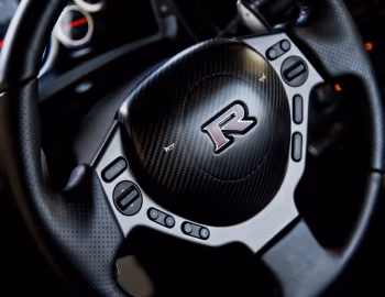 Інтэр'ер Nissan Juke-R (YF15) '2012