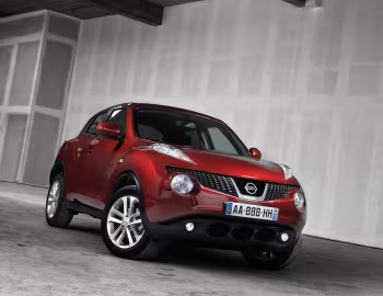 Nissan Juke [UK-spec] (YF15) '2010–14