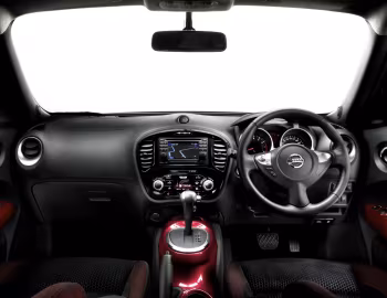 中控台 Nissan Juke [UK-spec] (YF15) '2010–14