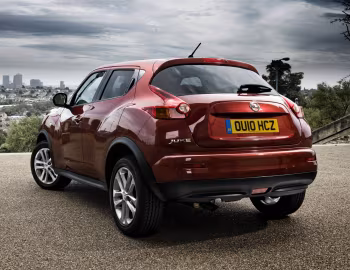 Nissan Juke [UK-spec] (YF15) '2010–14