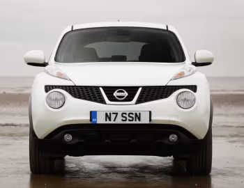 Nissan Juke [UK-spec] (YF15) '2010–14