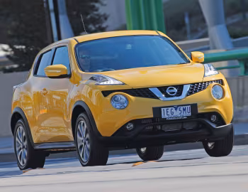 Nissan Juke ST [Australia] (YF15) '2015–19