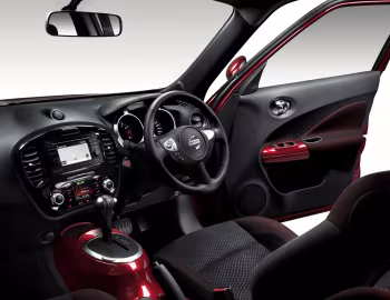 内饰 Nissan Juke [UK-spec] (YF15) '2010–14