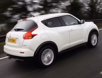 Nissan Juke [UK-spec] (YF15) '2010–14