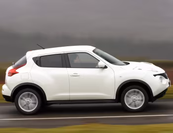 Nissan Juke [UK-spec] (YF15) '2010–14