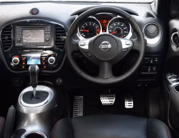 中控台 Nissan Juke [UK-spec] (YF15) '2010–14