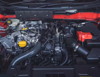 Під капотом Nissan Juke [UK-spec] '2019–н.ч.
