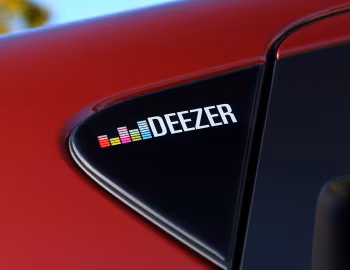 Nissan Juke "Deezer" [France] (YF15) '09.2011