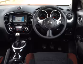 Тарпеда Nissan Juke N-Tec [UK-spec] (YF15) '2013–14